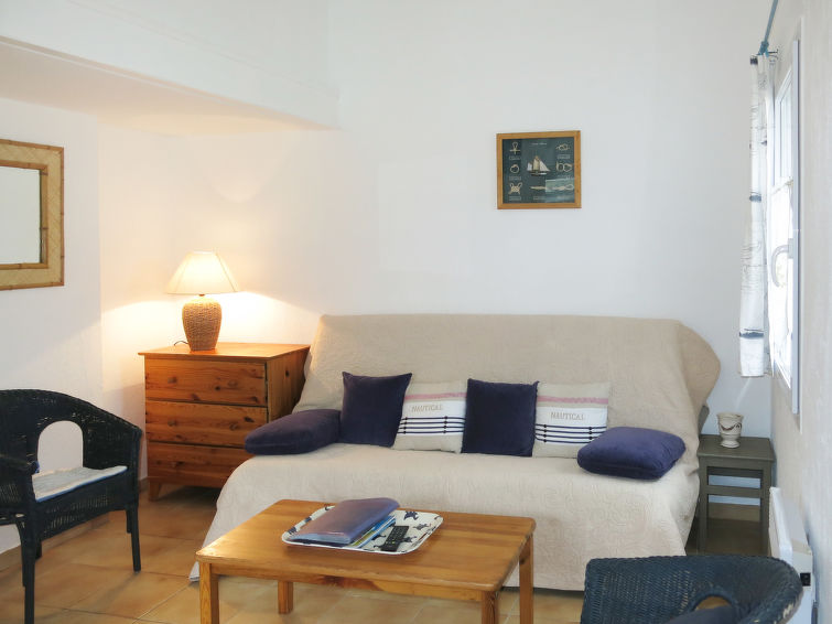 Search and Stay destination La Flotte, Nouvelle-Aquitaine - France from AU$ 116. La Touche (IDR121)