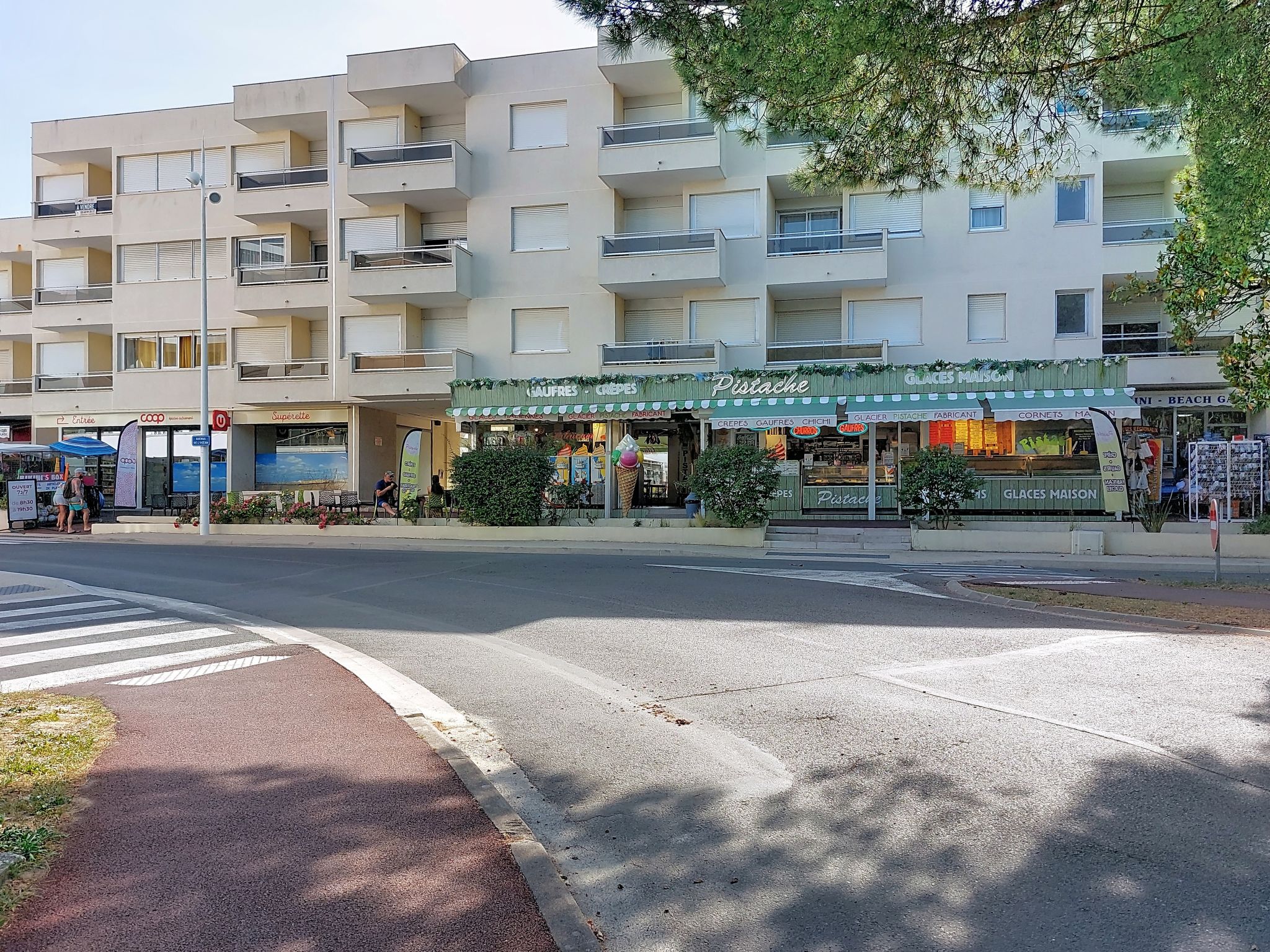 Les Ecureuils - Buiten