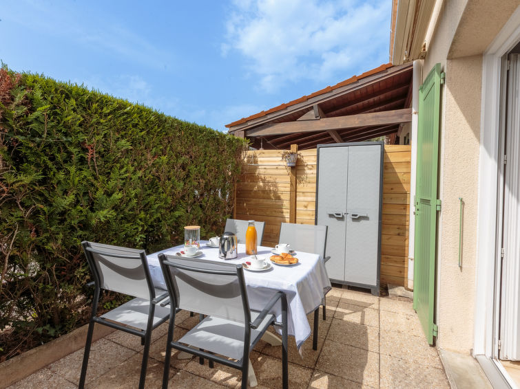 Search and Stay destination Les Mathes, Nouvelle-Aquitaine - France from AU$ 173. Les Jardins de la Palmyre
