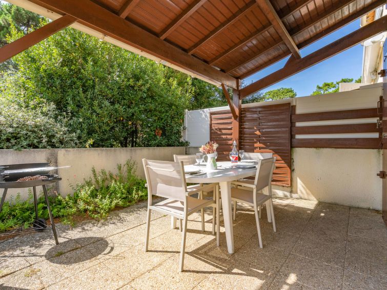 Search and Stay destination Les Mathes, Nouvelle-Aquitaine - France from AU$ 170. Les Jardins de la Palmyre