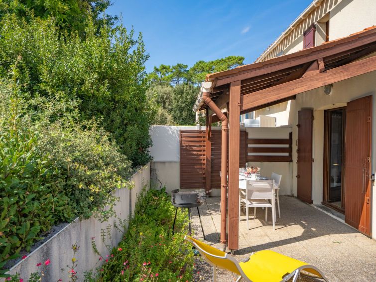 Search and Stay destination Les Mathes, Nouvelle-Aquitaine - France from AU$ 170. Les Jardins de la Palmyre