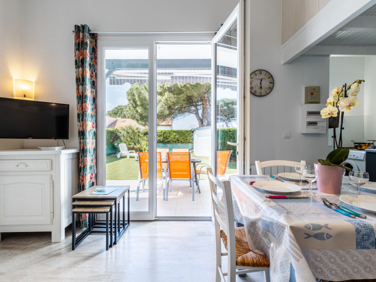 Search and Stay destination Les Mathes, Nouvelle-Aquitaine - France from AU$ 198. Les Palmyriennes