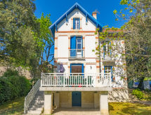 Ruime karaktervilla op 150 meter van het strand in Saint-Palais-sur-Mer - thumbnail 1