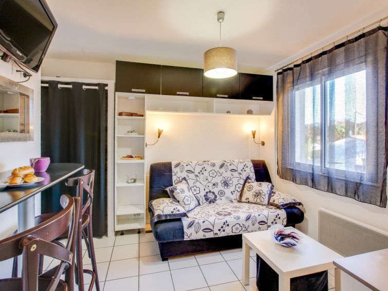 Search and Stay destination Saint-Palais-sur-Mer, Nouvelle-Aquitaine - France from AU$ 115. Garbo