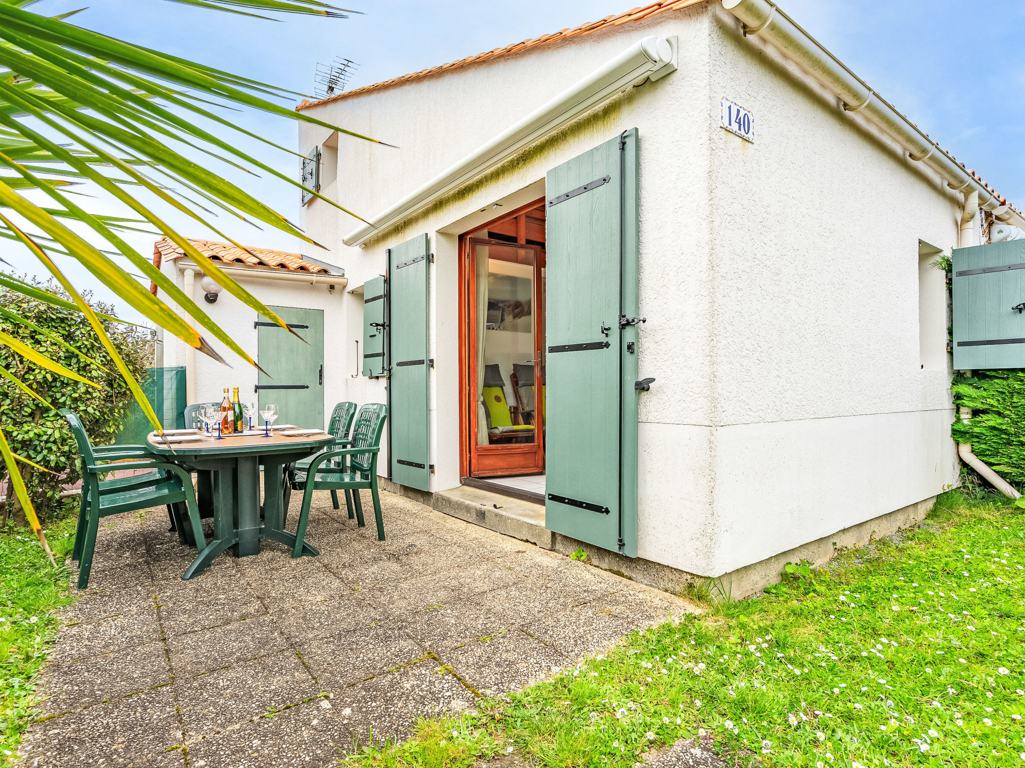 Photo of Bois Soleil