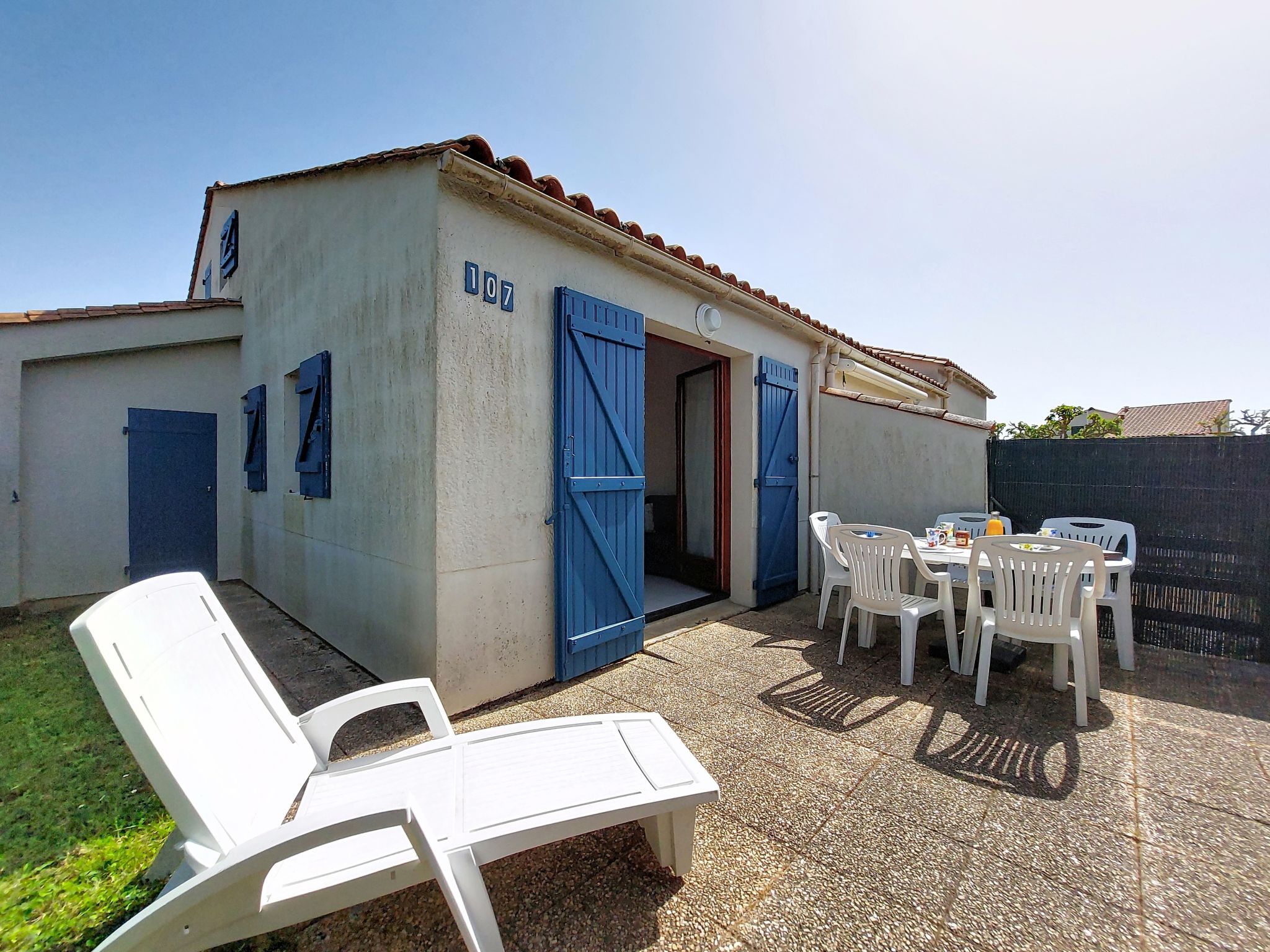 Photo of Bois Soleil