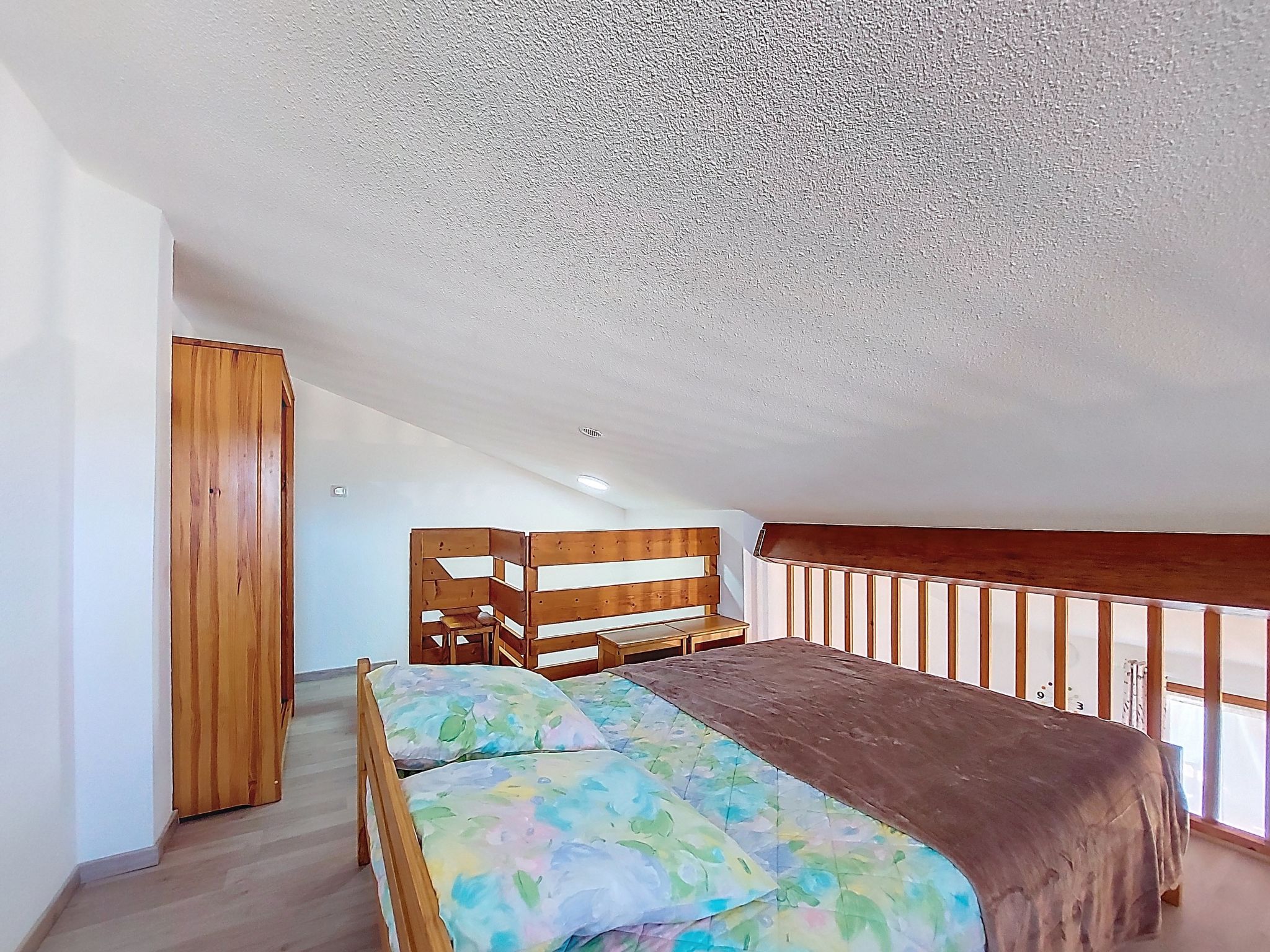 Photo of Bois Soleil