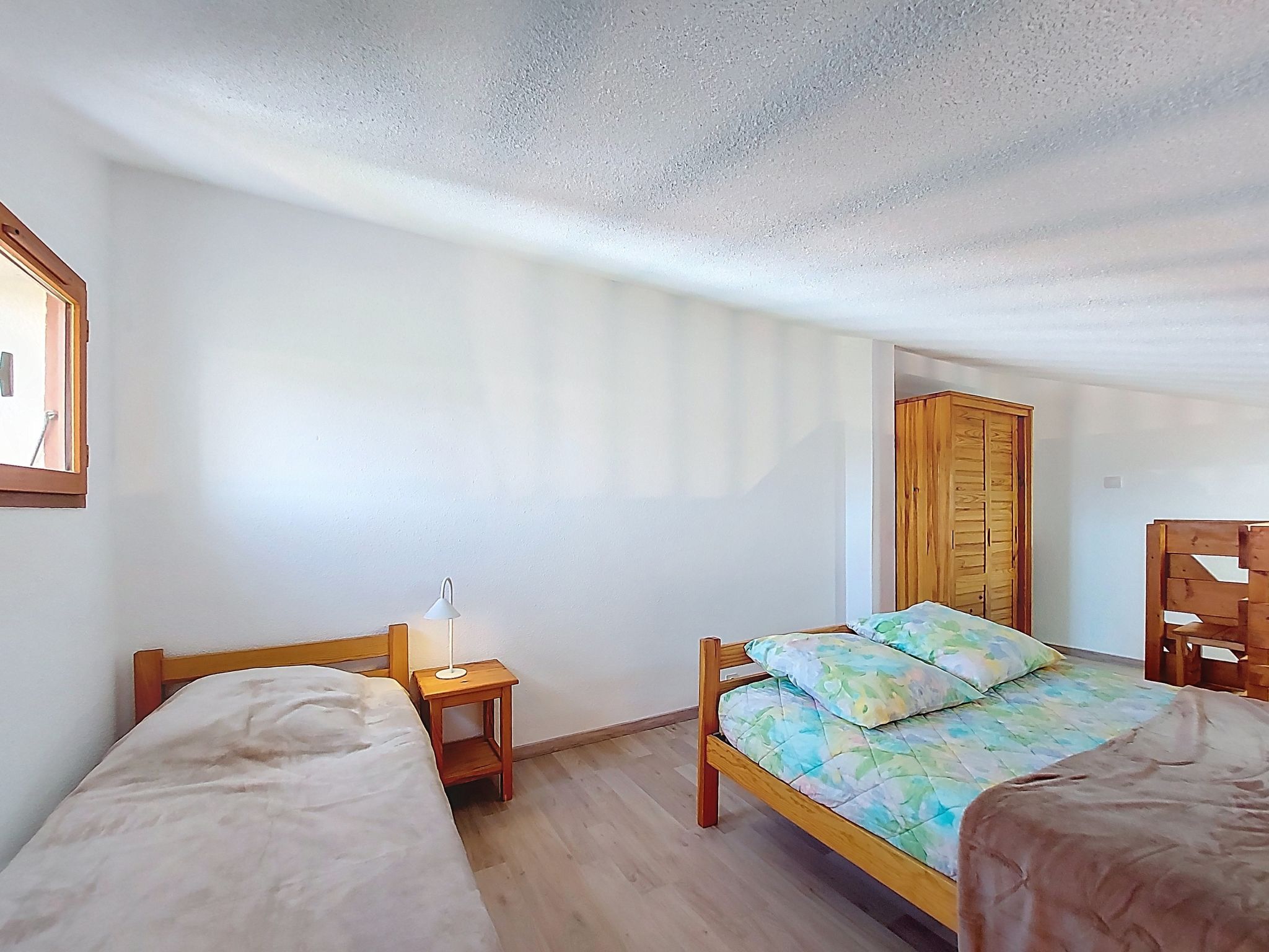 Photo of Bois Soleil