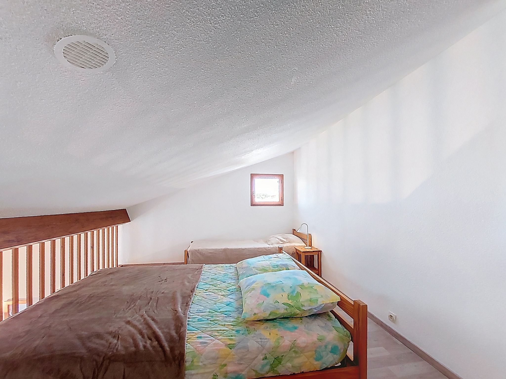 Photo of Bois Soleil