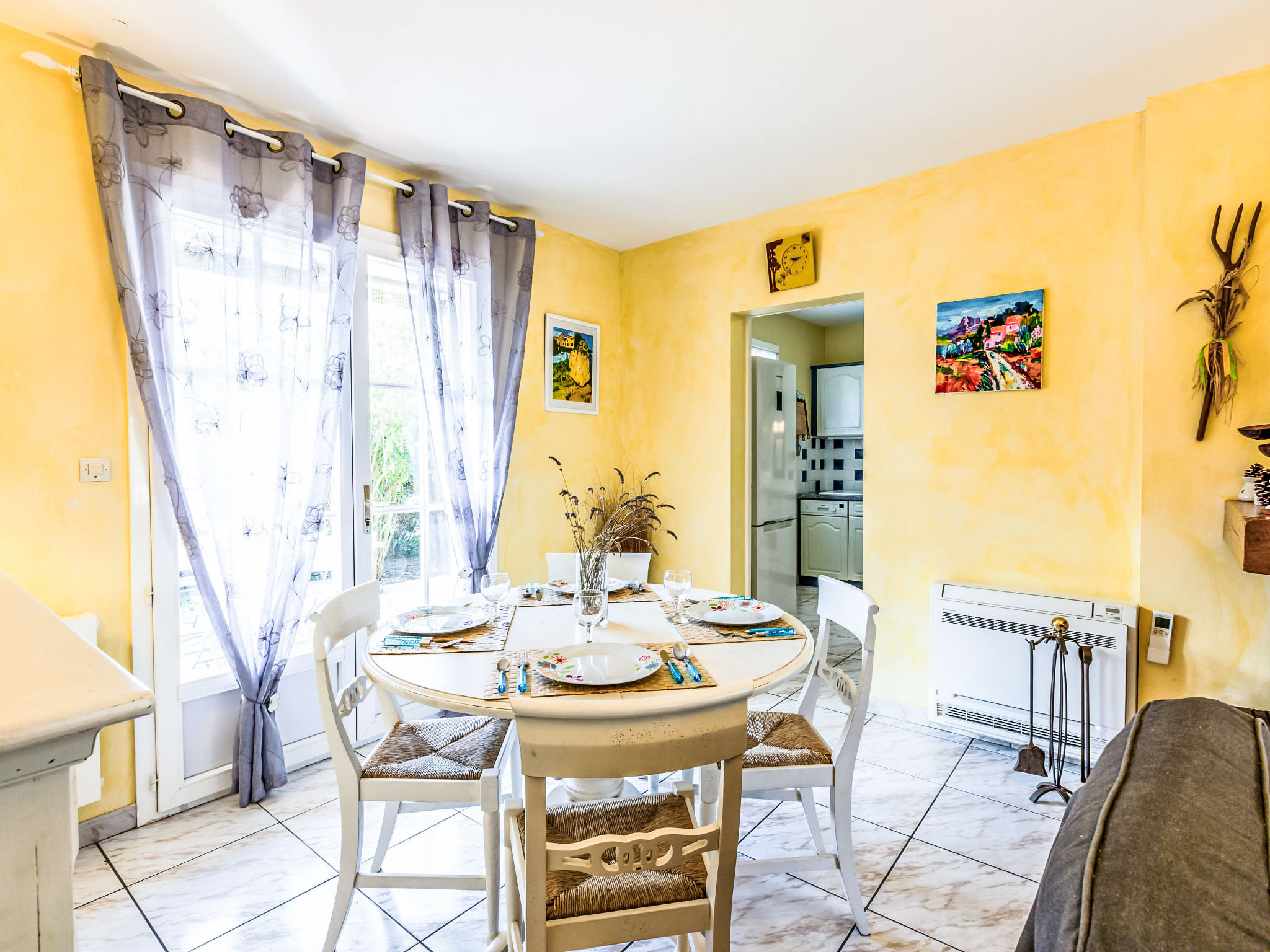 Photo of Les Grillons