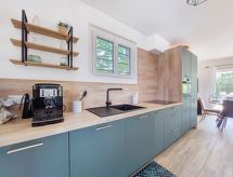 Vrijstaande woning met tuin op 600m van strand Nauzan - thumbnail 3