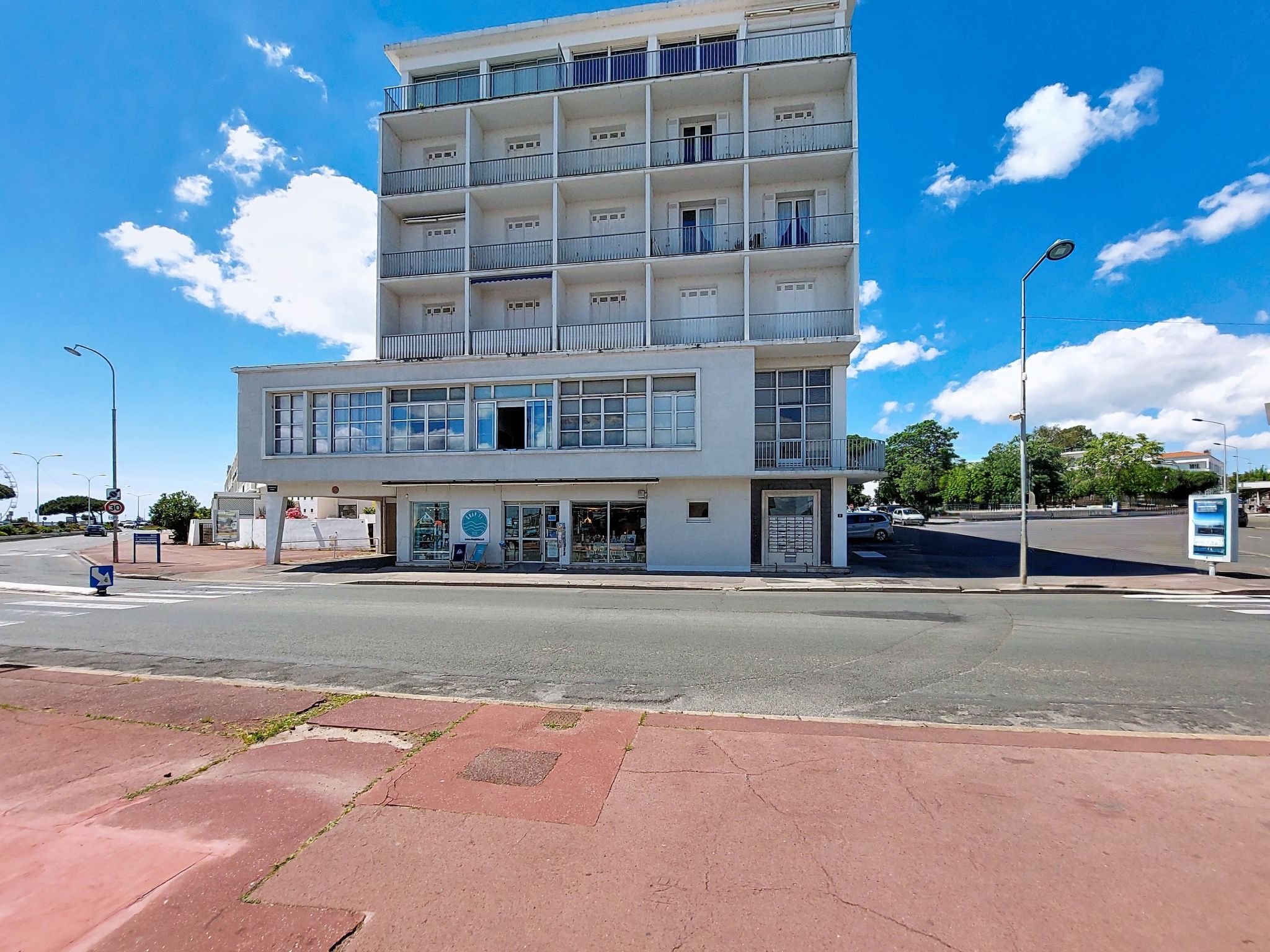 Foncillon - Outside