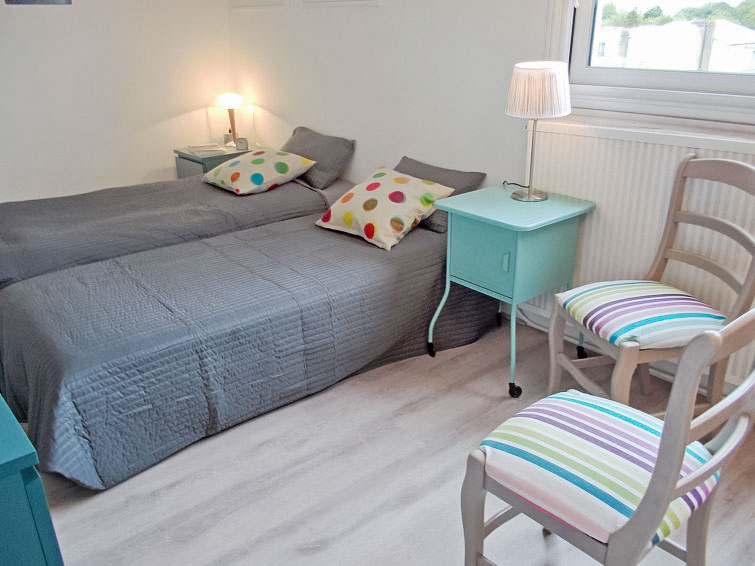 Search and Stay, undefined in undefined. Gallery position 4