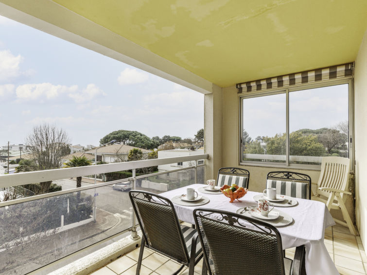 Search and Stay destination Royan, Nouvelle-Aquitaine - France from AU$ 201. Le Garden