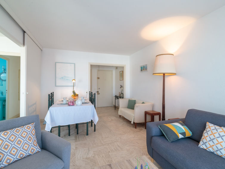 Search and Stay destination Royan, Nouvelle-Aquitaine - France from AU$ 188. La Vigie