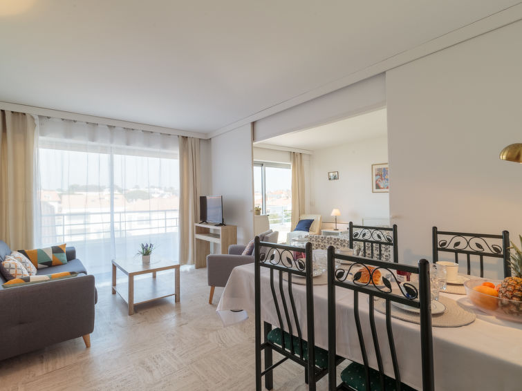 Search and Stay destination Royan, Nouvelle-Aquitaine - France from AU$ 188. La Vigie