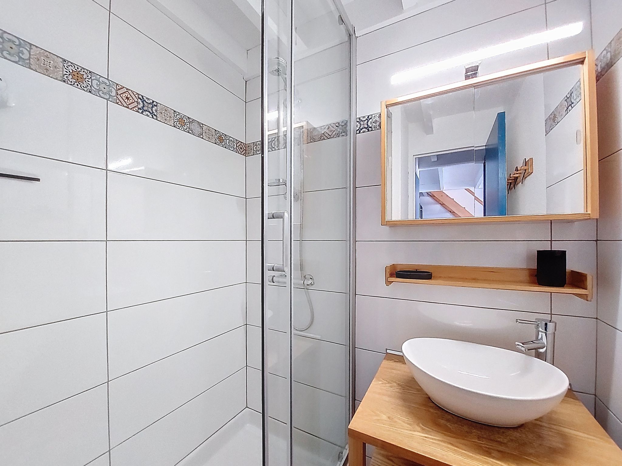 Photo of Les Soleils Rouges