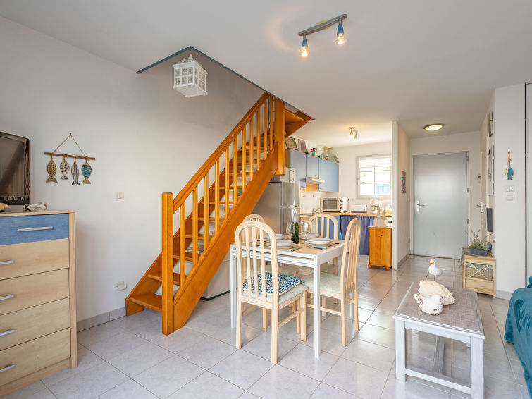 Search and Stay destination Vaux-sur-Mer, Nouvelle-Aquitaine - France from AU$ 191. Les Jardins d'Agathe