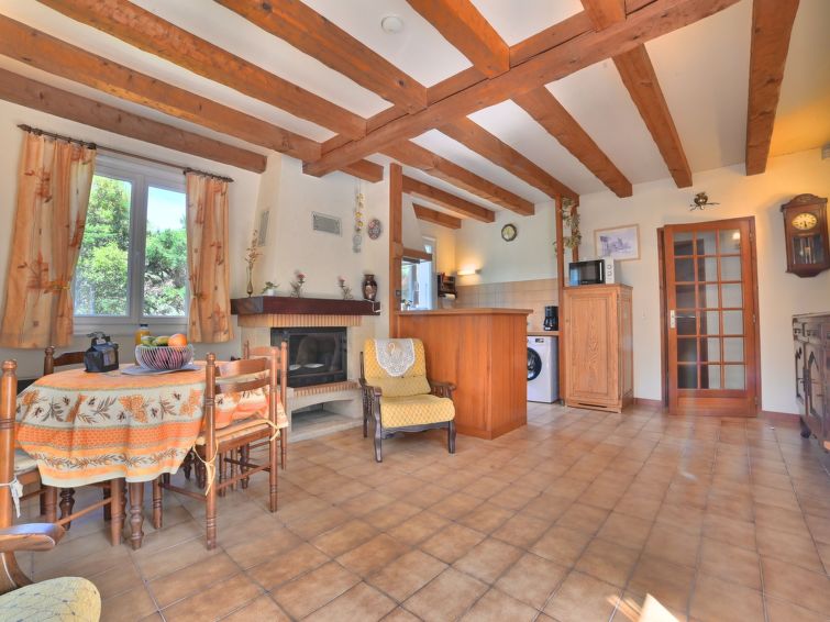 Search and Stay destination Saint-Georges-d'Oléron, Nouvelle-Aquitaine - France from AU$ 249. Le Rocher Vert