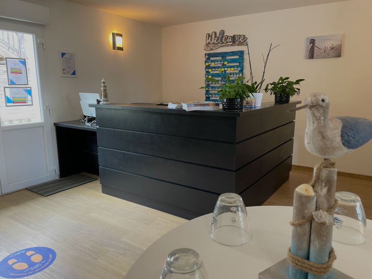 Search and Stay destination Saint-Georges-d'Oléron, Nouvelle-Aquitaine - France from AU$ 140. Les Sables Vignier