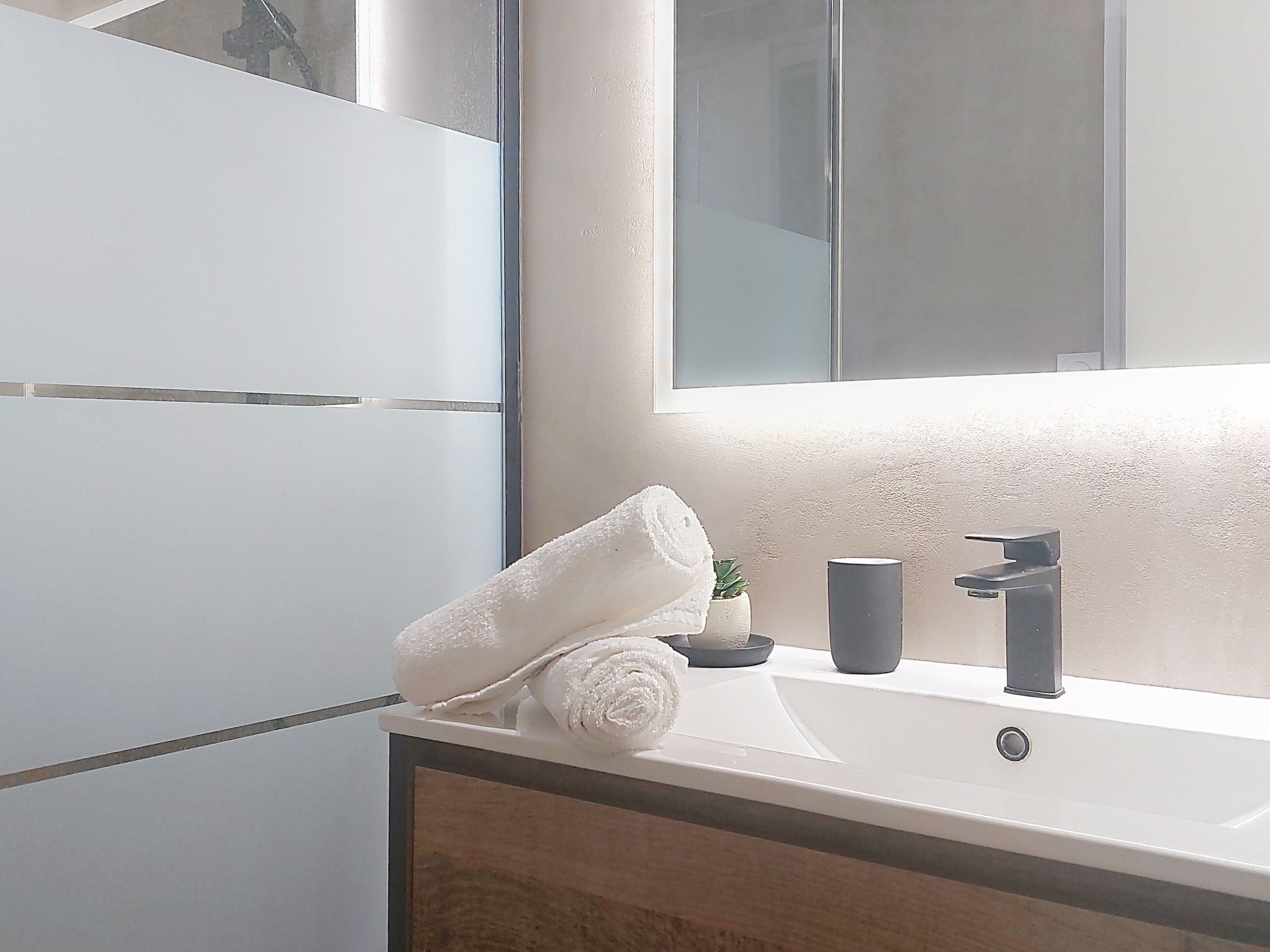 Photo of Les Cariatides 7