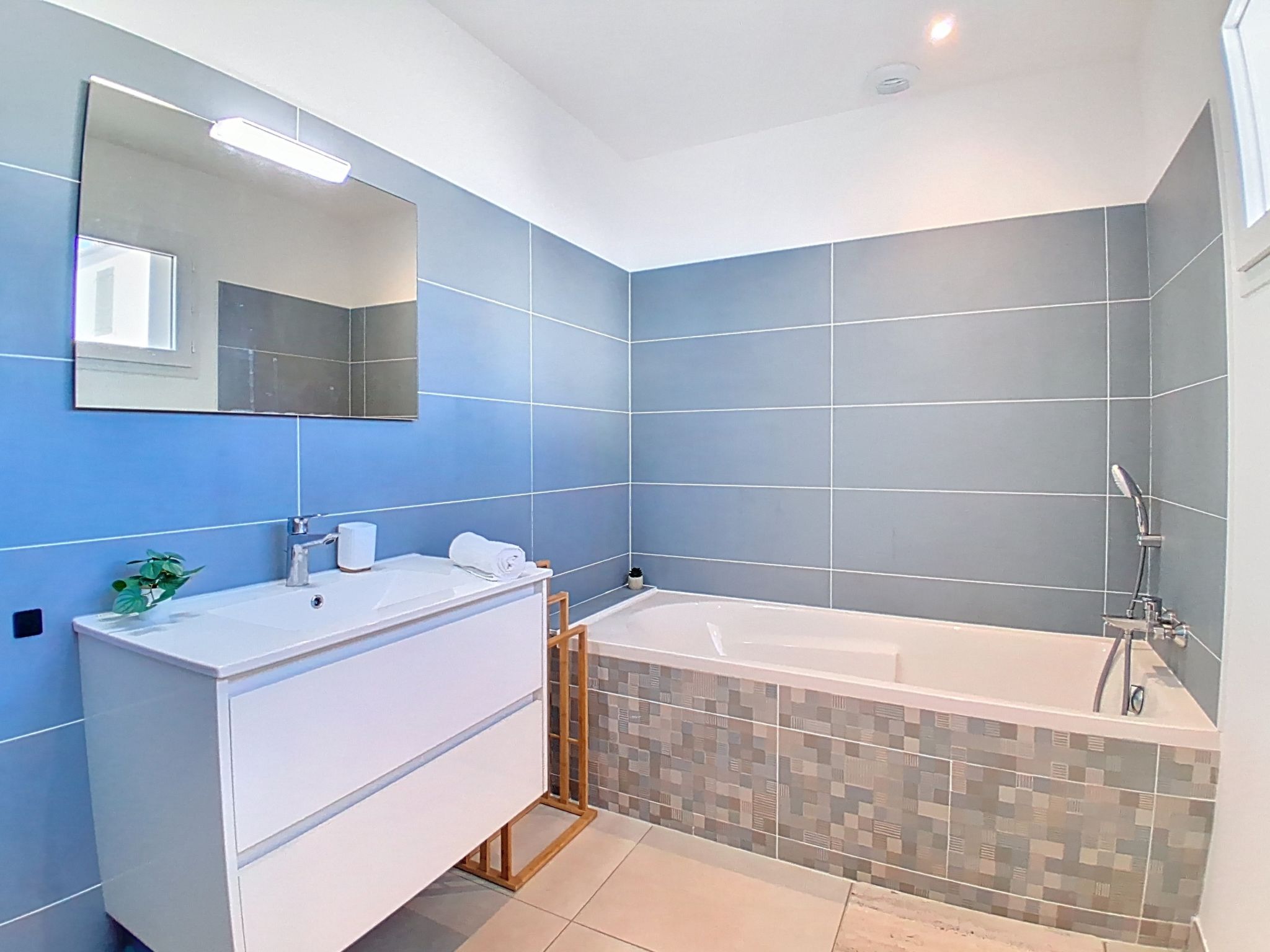 Photo of Saint Denis 2