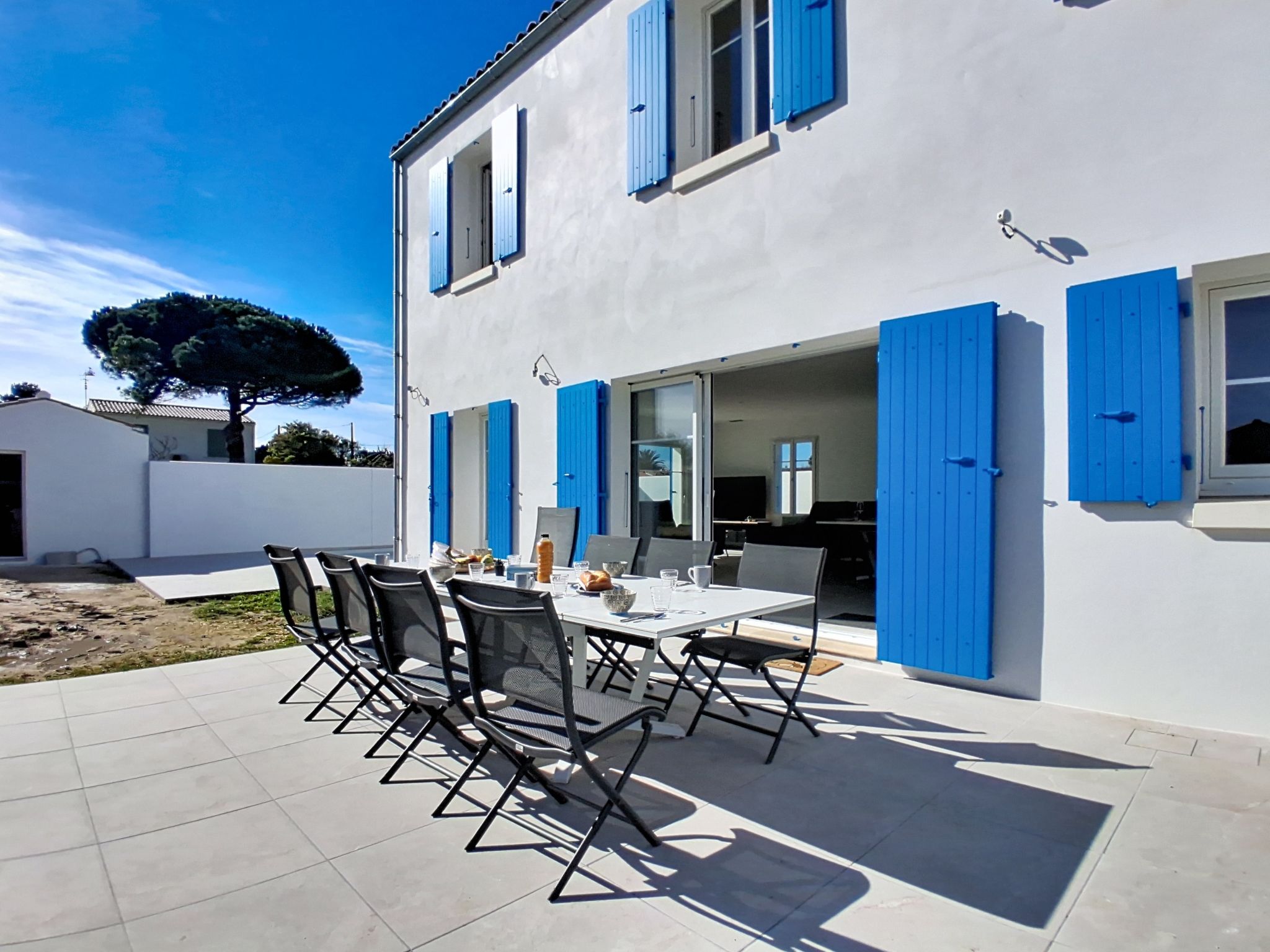 Photo of Saint Denis 2