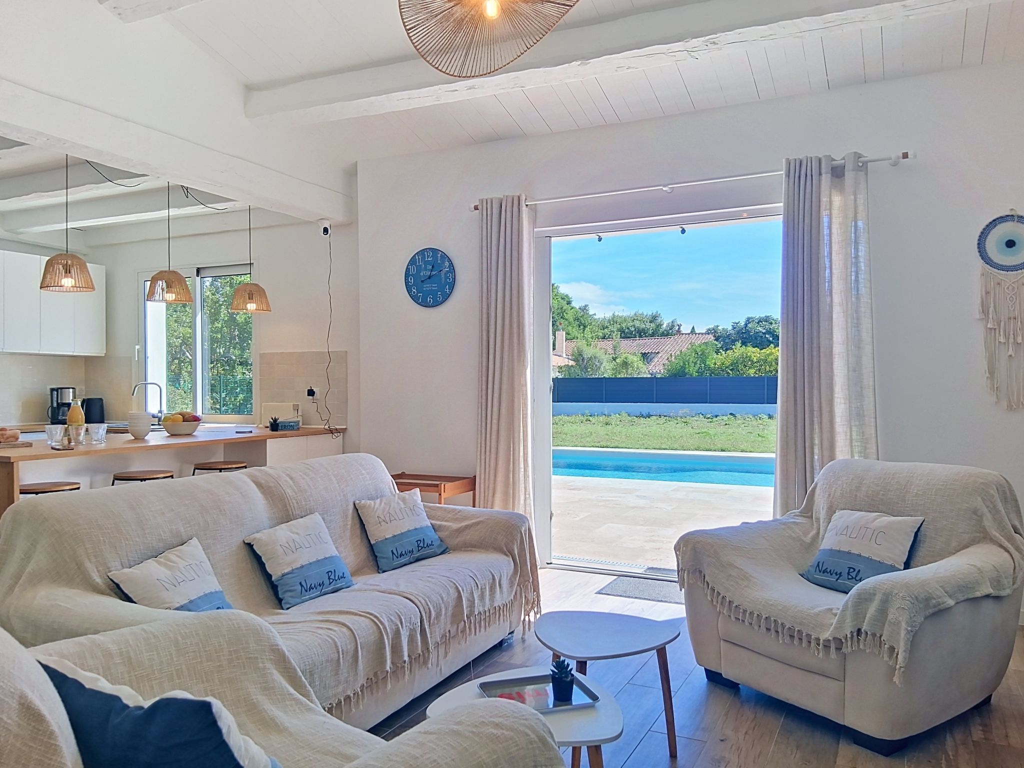Les Salines - Inside