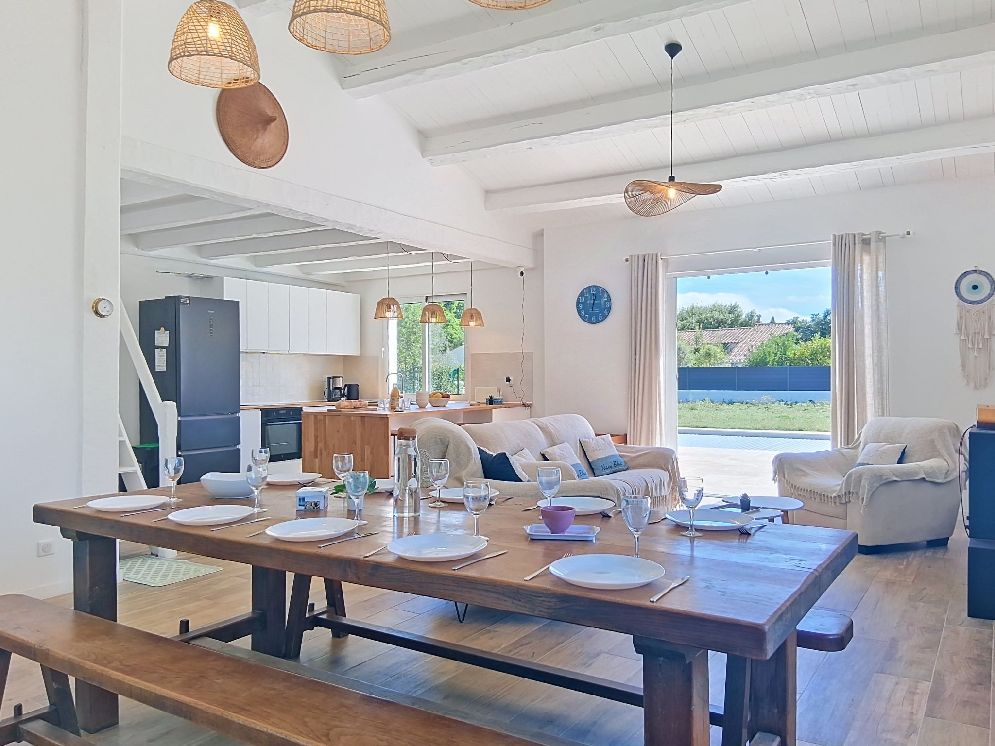 Les Salines - Inside