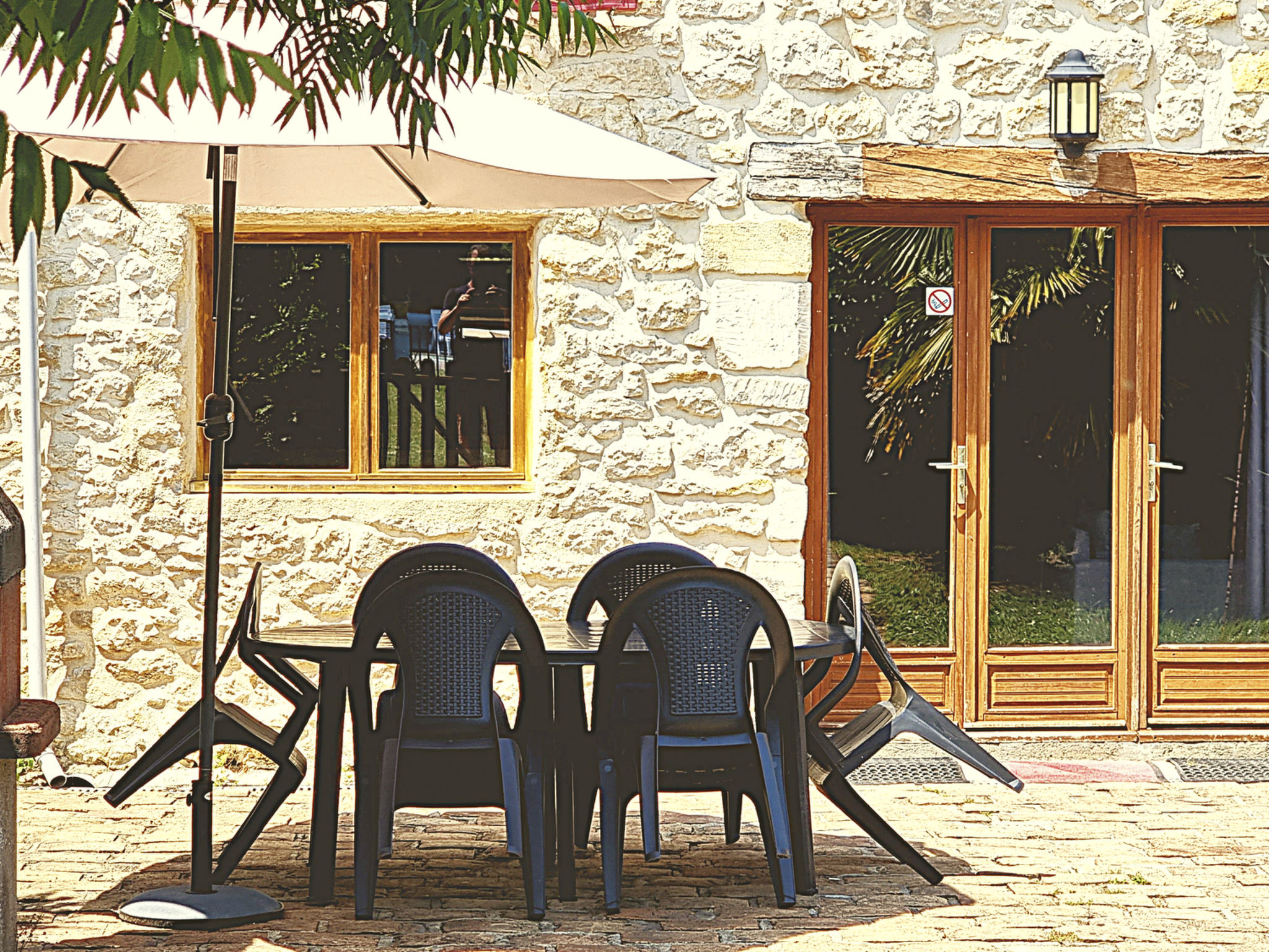 La Cave. Gite 3 chambres avec piscine-Binnen