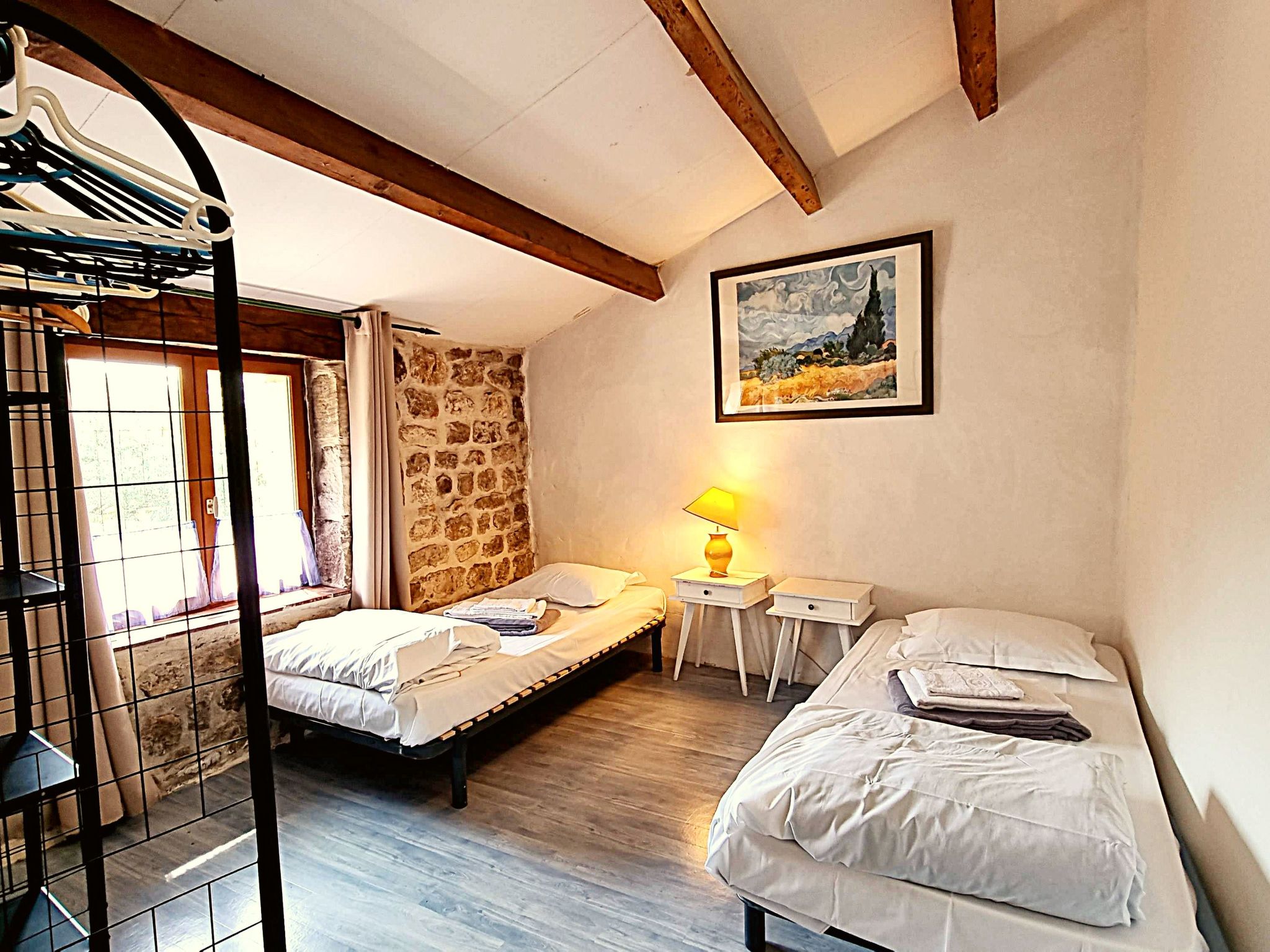 La Cave. Gite 3 chambres avec piscine-Binnen