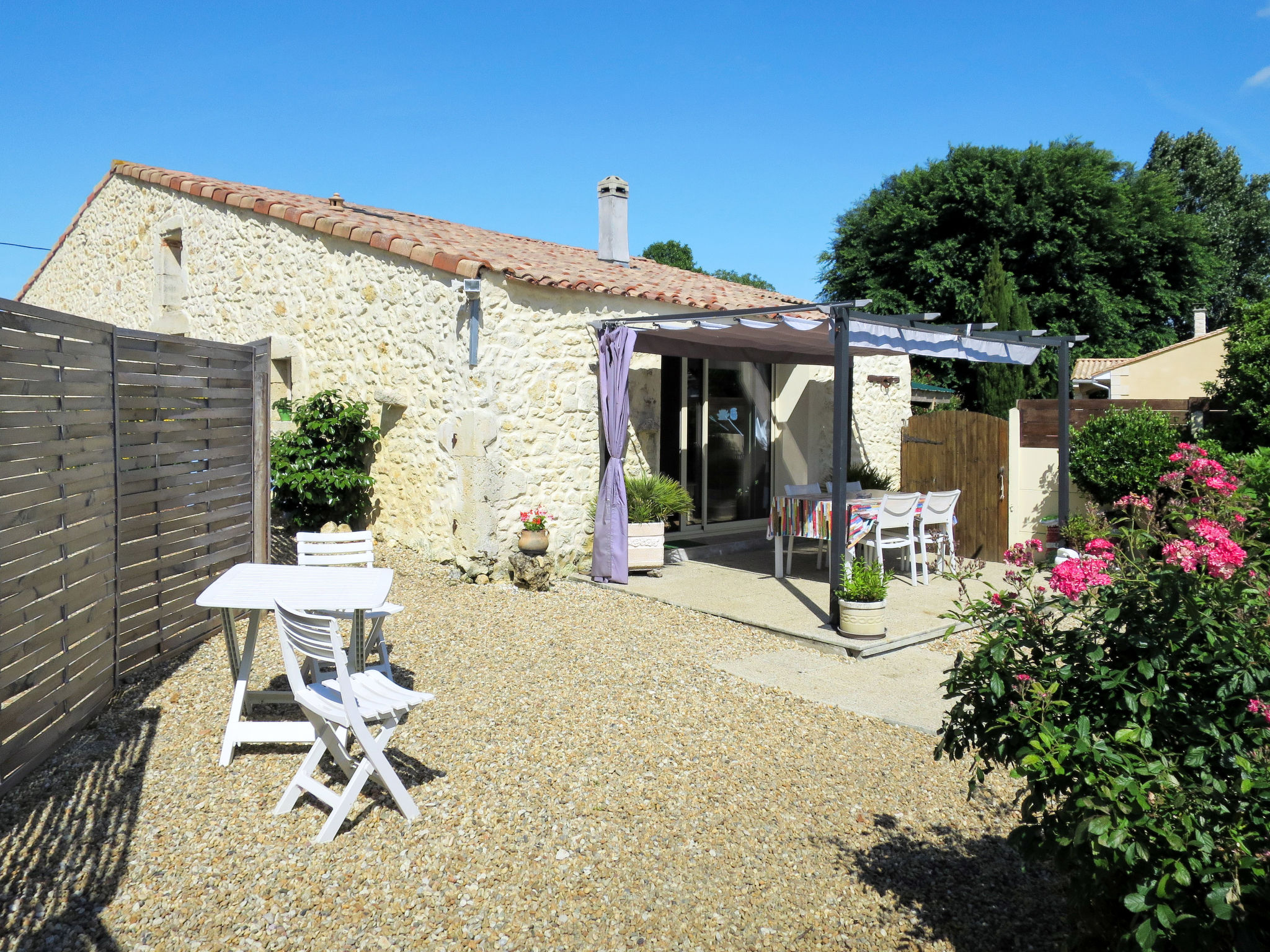 Maison Tuilières – Extérieur de la maison, photo 39 sur 45