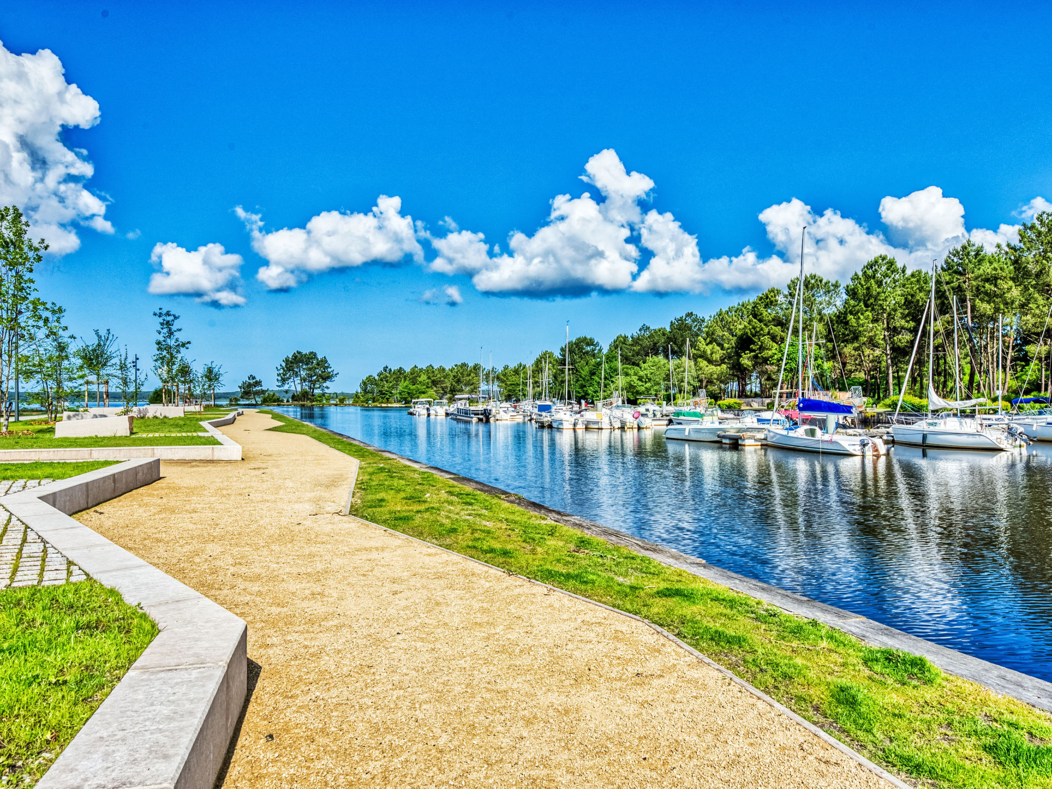 Hibiscus 10 - Umgebung