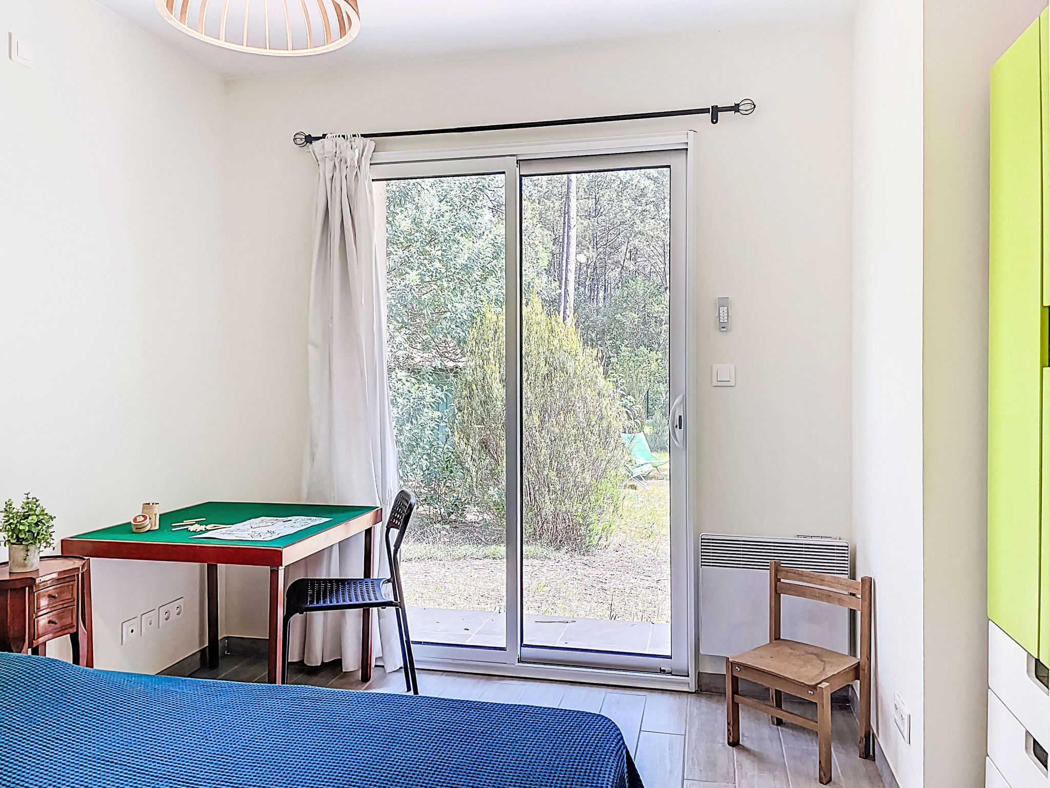 Hibiscus 10 - Drinnen