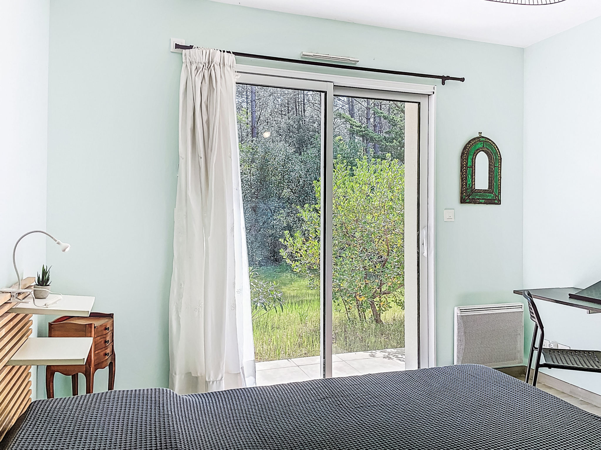 Hibiscus 10 - Drinnen