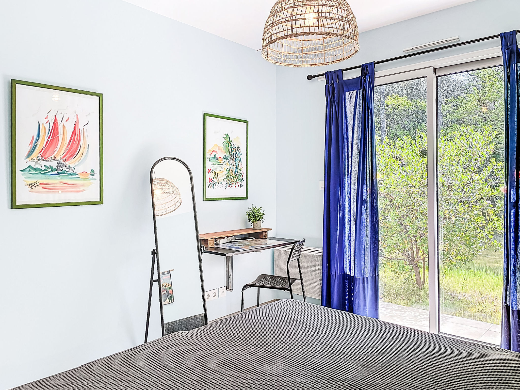 Hibiscus 10 - Drinnen