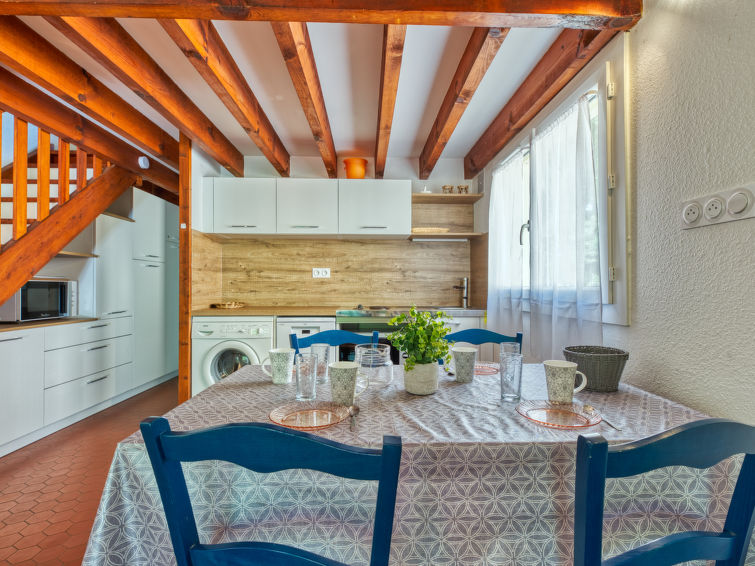 Search and Stay destination Lacanau, Nouvelle-Aquitaine - France from AU$ 173. Les Cracks - Les As