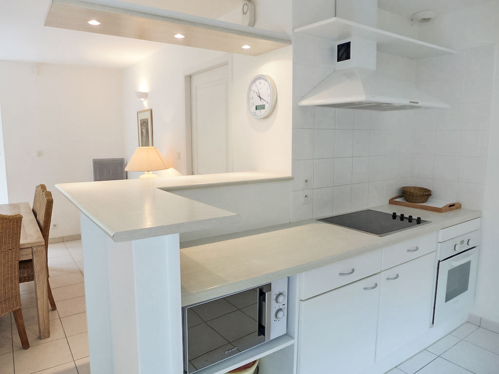 Eden Club — Kitchen / Dining Room