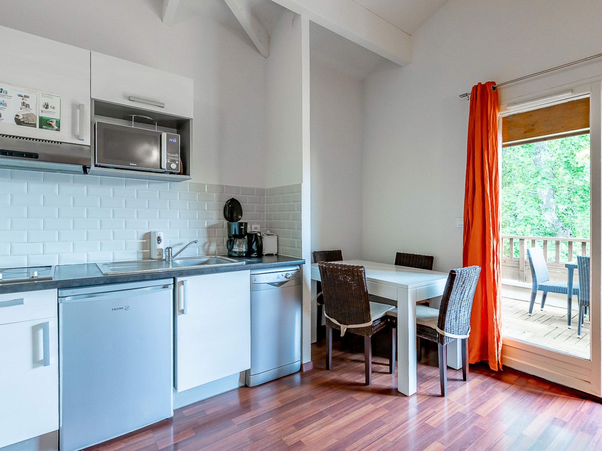 Les Rives du Lac-Binnen