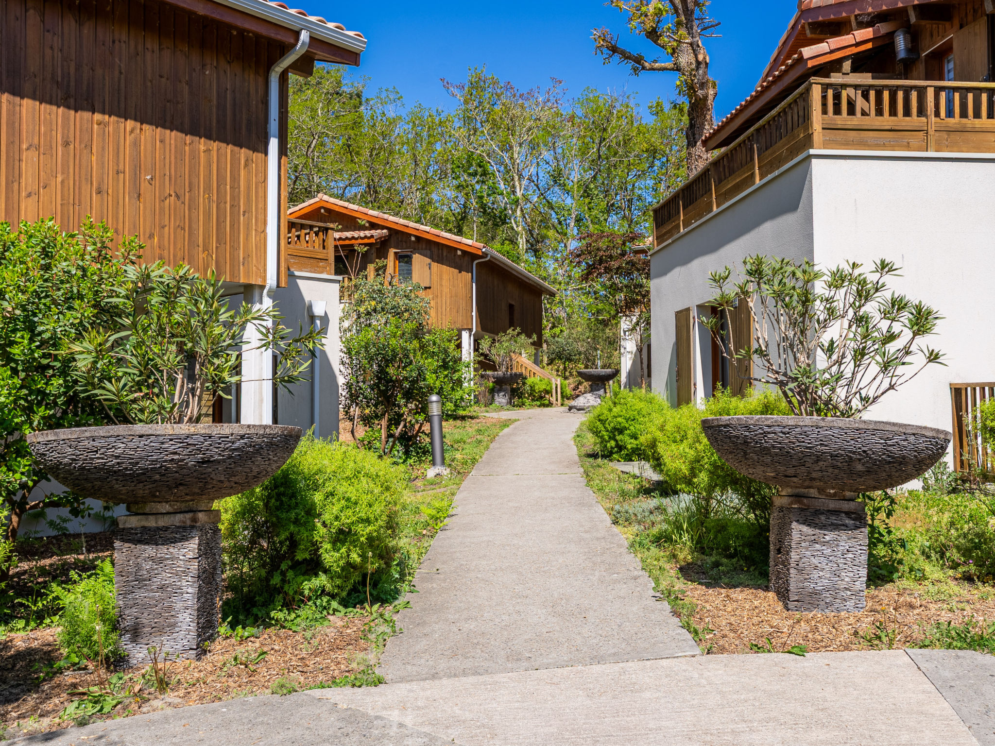 Rives du Lac - Outside