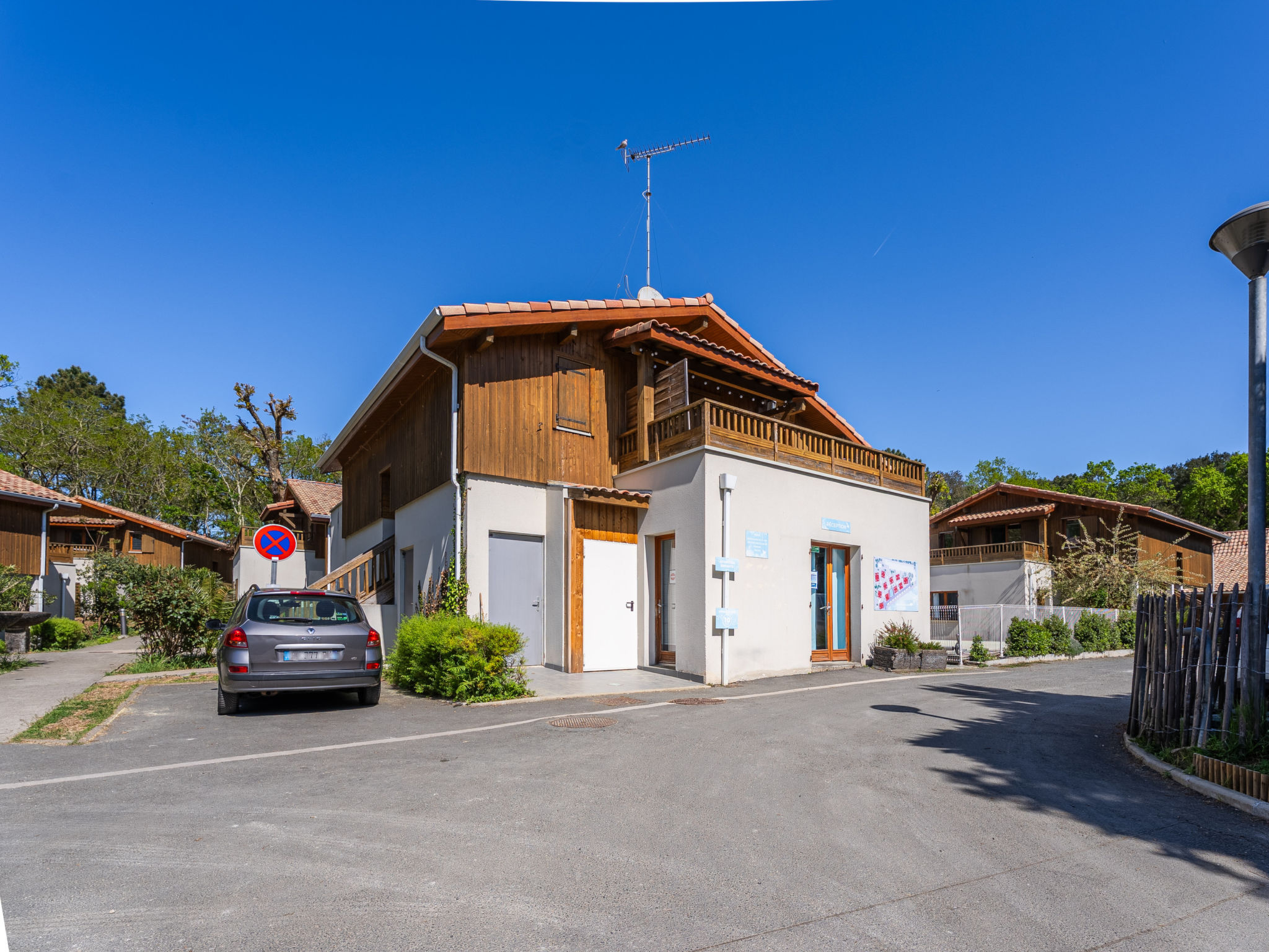 Rives du Lac - Outside