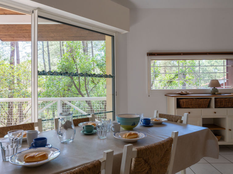 Search and Stay destination Lacanau, Nouvelle-Aquitaine - France from AU$ 322. Golf Loisirs