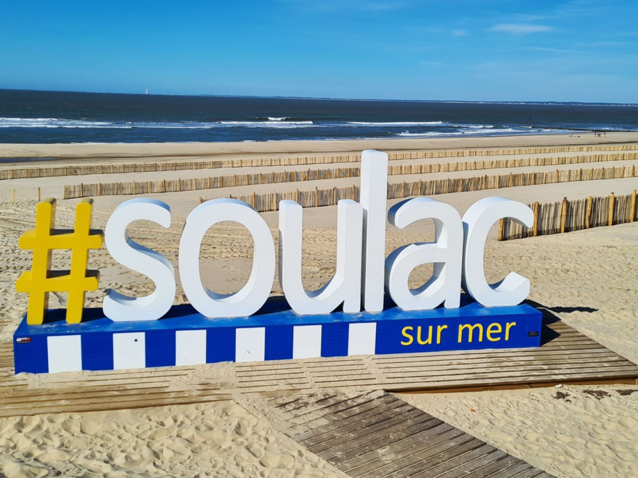 Photo of mit Pool Villa Naiades