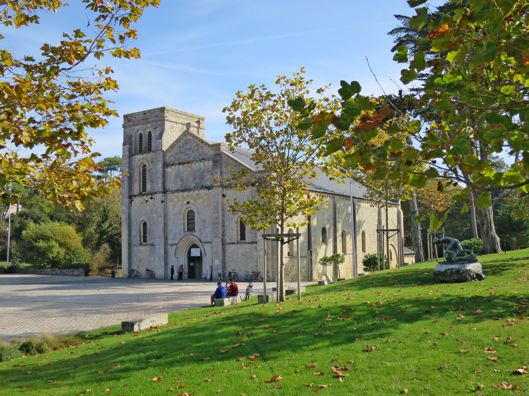 Photo of mit Pool Villa Naiades