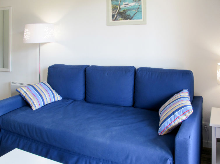 Search and Stay destination Hourtin, Nouvelle-Aquitaine - France from AU$ 114. Le Petit Pont (HUT301)