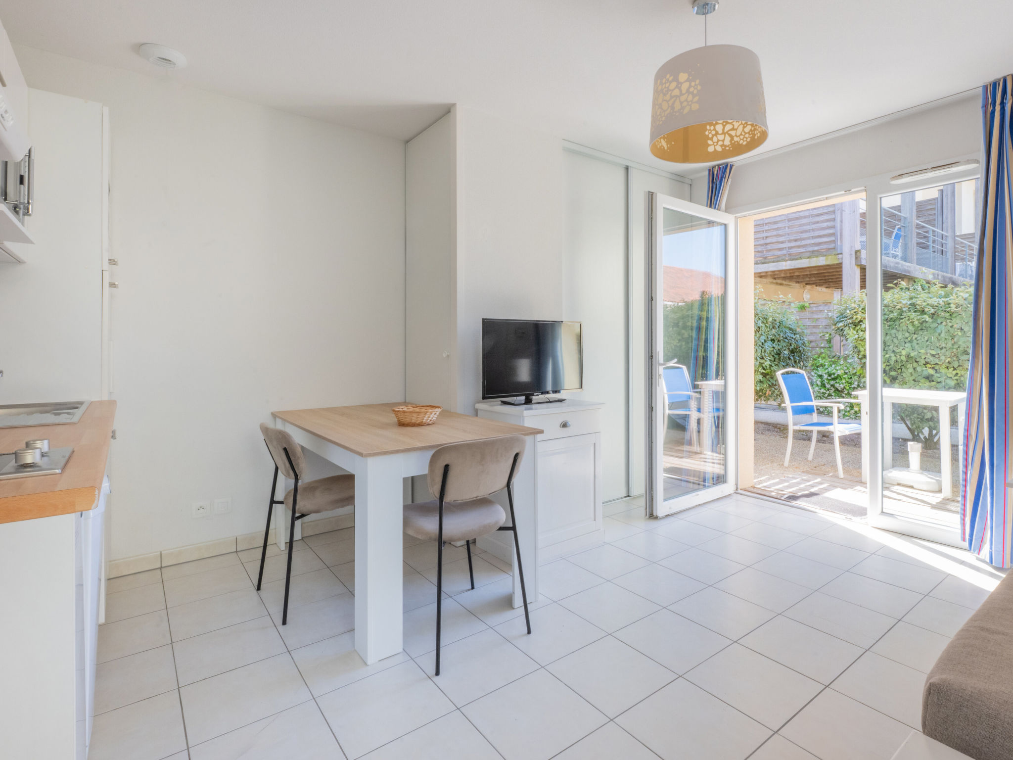 Le Petit Pont-Drinnen