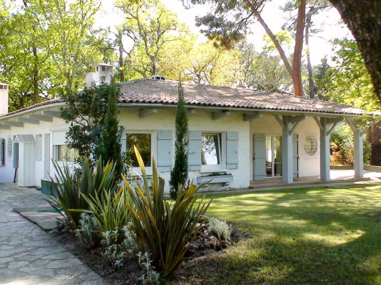 Les Cigales (ACH100) Accommodation in Arcachon