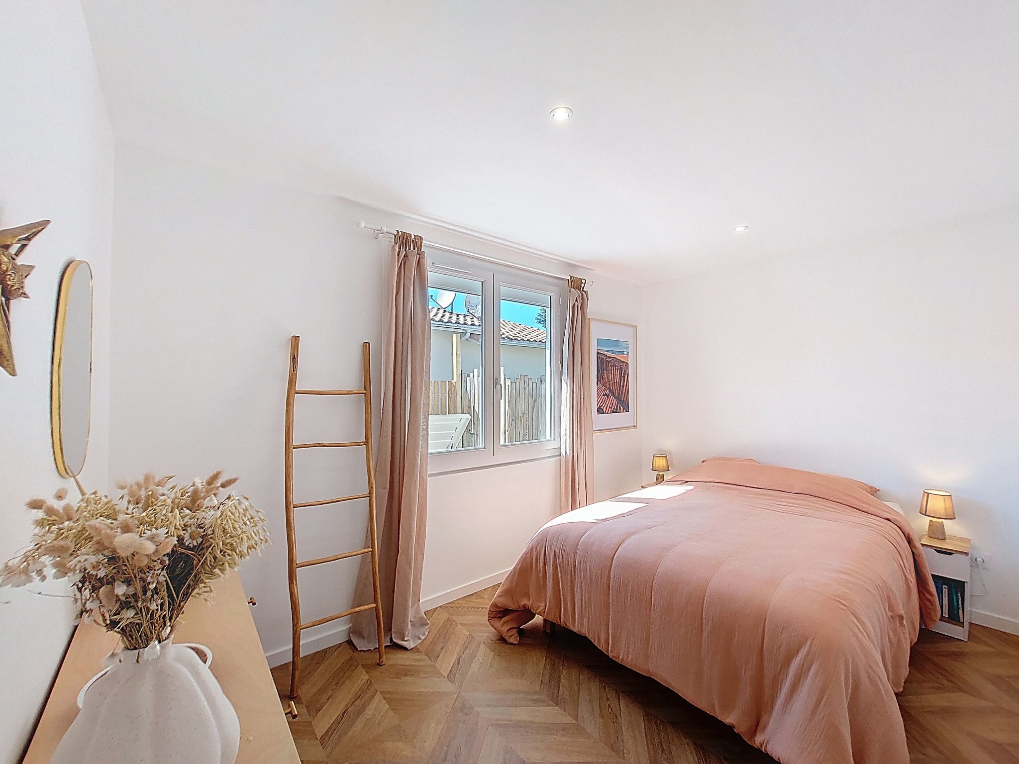 Photo of Maison Georgia Rose