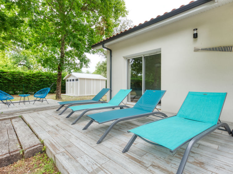 Search and Stay destination Grayan-et-l'Hôpital, Nouvelle-Aquitaine - France from AU$ 316. Petite Dépée
