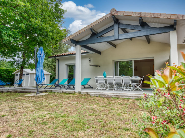 Search and Stay destination Grayan-et-l'Hôpital, Nouvelle-Aquitaine - France from AU$ 316. Petite Dépée